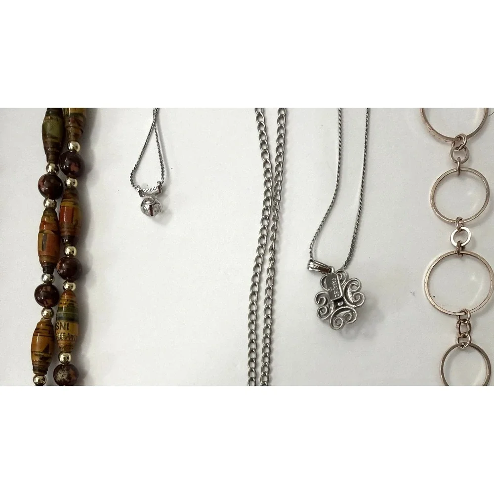 Vintage 13pc Costume Jewelry Lot Necklaces Gold & Silver Tones